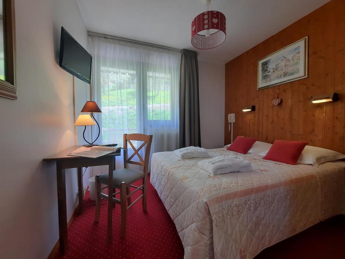 Hotel Les Triolets Chatel Exterior photo