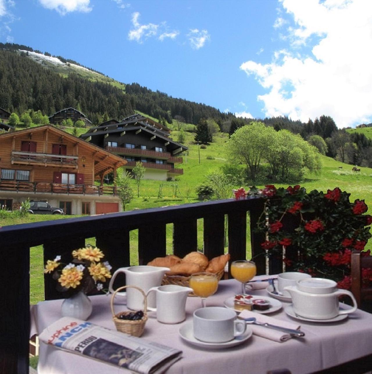 Hotel Les Triolets Chatel Room photo